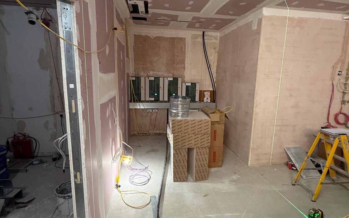180 Brompton Road - Clear Partitions