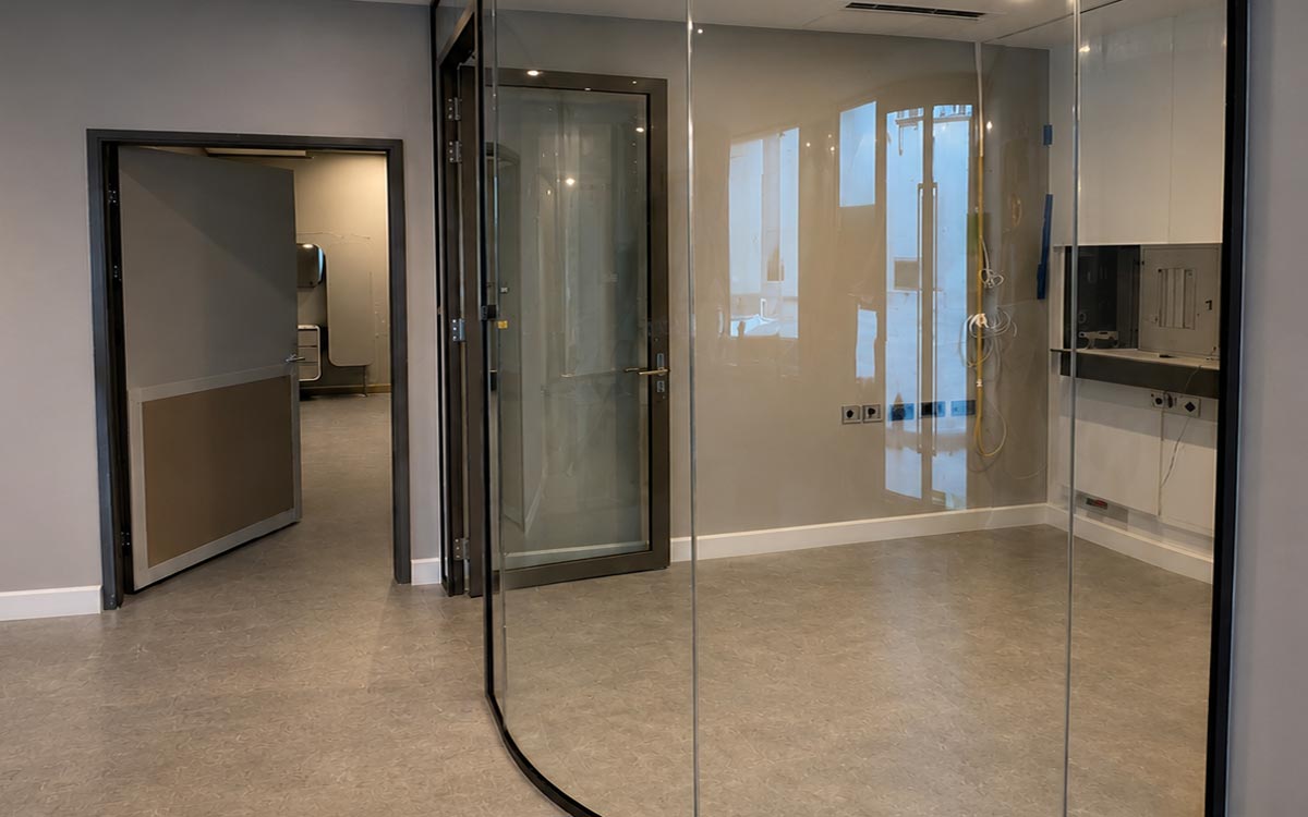 180 Brompton Road - Curved Glazed Partitions - Clear Partitions