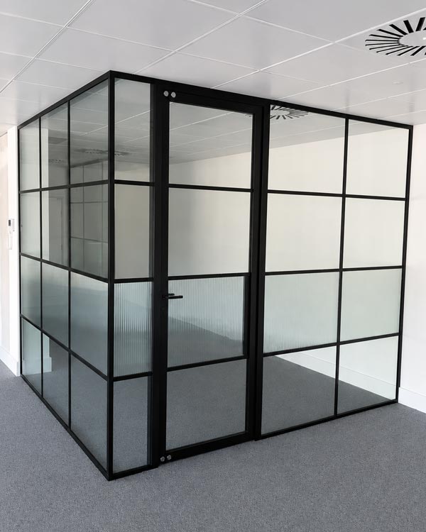 45 London Road Reigate - Single Glazed Partitions - Clear Partitions