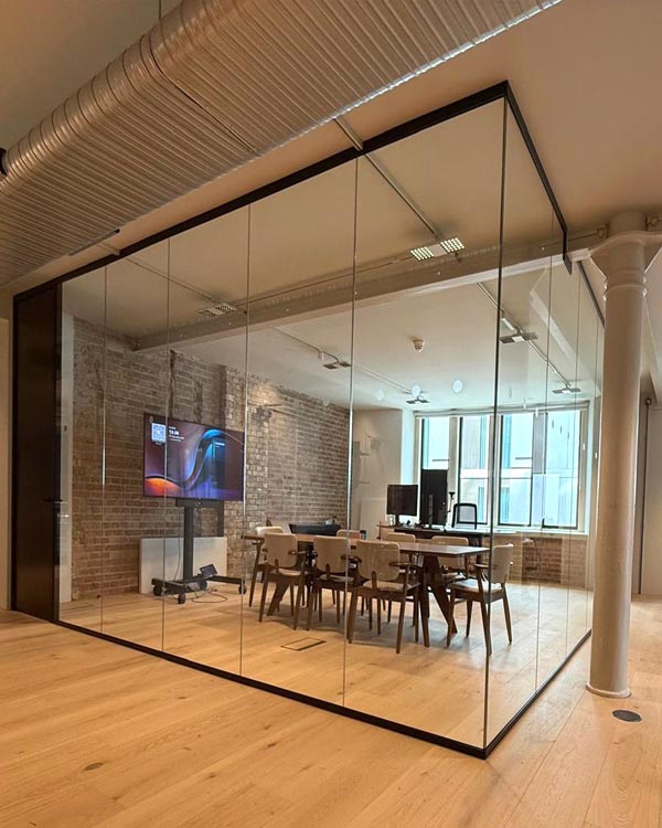 Smart Glass Partitions - London - Clear Partitions