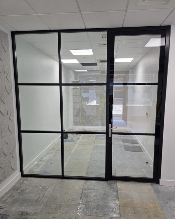 Soundproof Glass Partitions - London - Clear Partitions